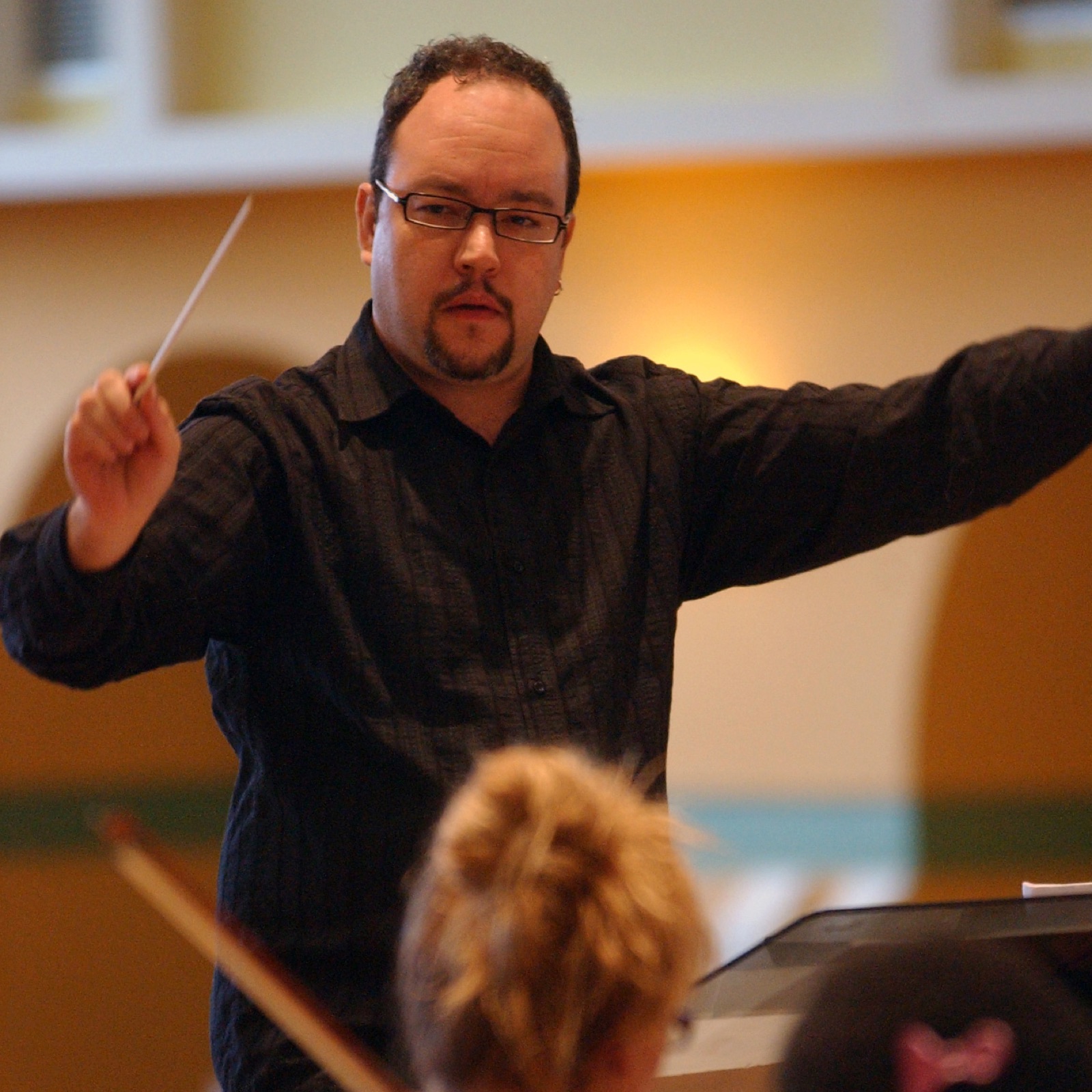 Robert Paterson conducting the Vermont Youth Orchestra in 2009